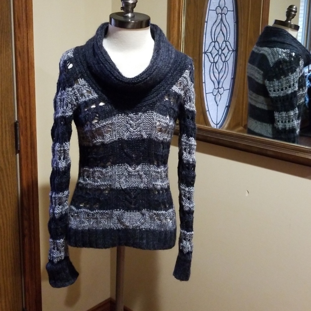 😎BEAUTIFUL MOHAIR BLEND SWEATER